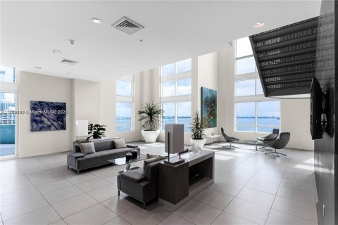 Condominio en alquiler en Miami, Florida, 2 dormitorios, 108.51 m2 № 1748338 - foto 18