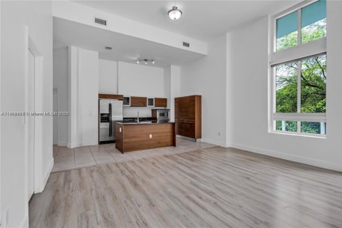 Condominio en alquiler en Miami, Florida, 2 dormitorios, 108.51 m2 № 1748338 - foto 2