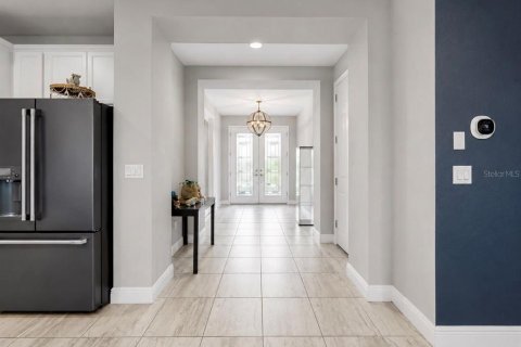 House in Fish Hawk, Florida 5 bedrooms, 335.01 sq.m. № 2236194 - photo 10