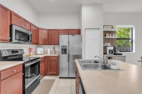 Casa en venta en Homestead, Florida, 4 dormitorios, 155.89 m2 № 2421030 - foto 4