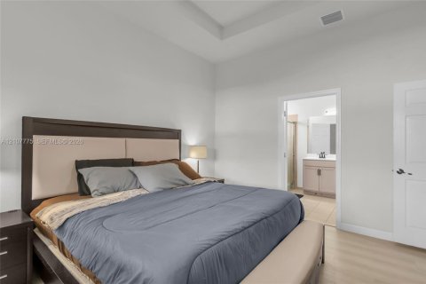 Casa en venta en Homestead, Florida, 4 dormitorios, 155.89 m2 № 2421030 - foto 12
