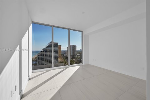 Купить кондоминиум в Форт-Лодердейл, Флорида 4 спальни, 289.11м2, № 2053563 - фото 25