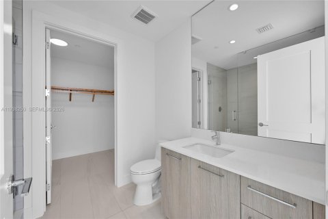 Купить кондоминиум в Форт-Лодердейл, Флорида 4 спальни, 289.11м2, № 2053563 - фото 27