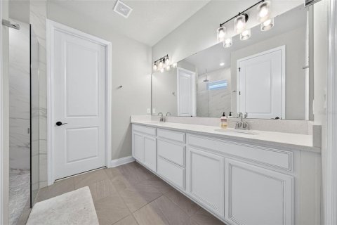 House in Orlando, Florida 3 bedrooms, 132.29 sq.m. № 2354399 - photo 24