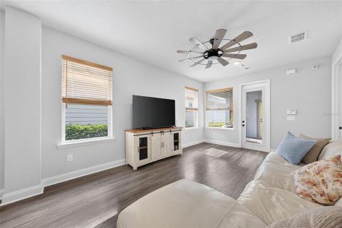 House in Orlando, Florida 3 bedrooms, 132.29 sq.m. № 2354399 - photo 14