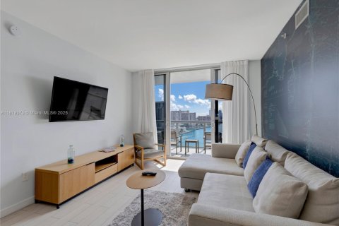 Copropriété à vendre à Hallandale Beach, Floride: 2 chambres, 94.76 m2 № 1977539 - photo 9