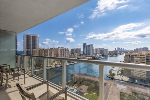 Copropriété à vendre à Hallandale Beach, Floride: 2 chambres, 94.76 m2 № 1977539 - photo 27