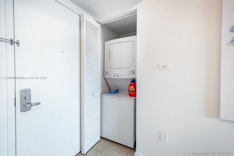 Copropriété à vendre à Hallandale Beach, Floride: 2 chambres, 94.76 m2 № 1977539 - photo 20