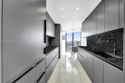 Купить кондоминиум в Авентура, Флорида 2 спальни, 144.93м2, № 2048823 - фото 22