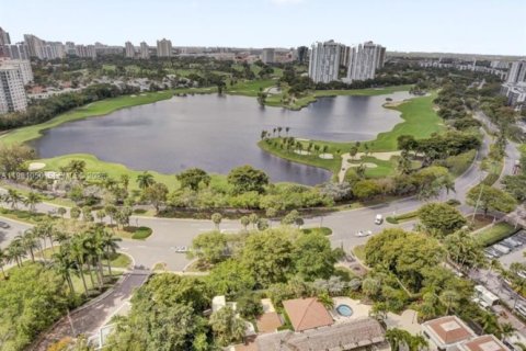 Купить кондоминиум в Авентура, Флорида 2 спальни, 144.93м2, № 2048823 - фото 7