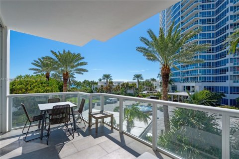 Copropriété à vendre à Miami Beach, Floride: 64.94 m2 № 1752936 - photo 2