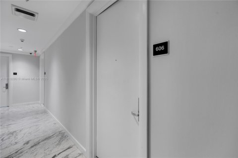 Copropriété à vendre à Miami Beach, Floride: 64.94 m2 № 1752936 - photo 6