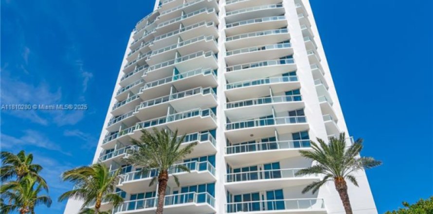 Studio à Condo à Miami Beach, Floride № 1752936