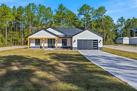House in Ocala, Florida 4 bedrooms, 192.59 sq.m. № 2424049