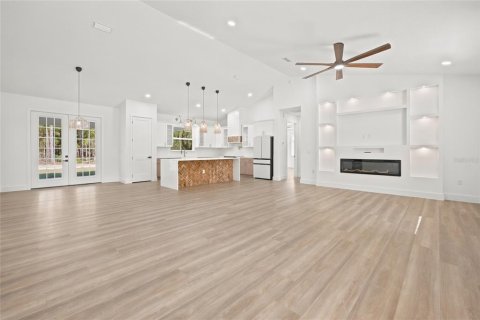 House in Ocala, Florida 4 bedrooms, 192.59 sq.m. № 2424049 - photo 11
