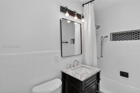 Villa ou maison à vendre à Miami, Floride: 4 chambres № 2035147 - photo 22