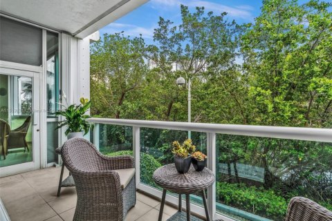 Купить таунхаус в Санни-Айлс-Бич, Флорида 3 спальни, 350.61м2, № 1937429 - фото 18