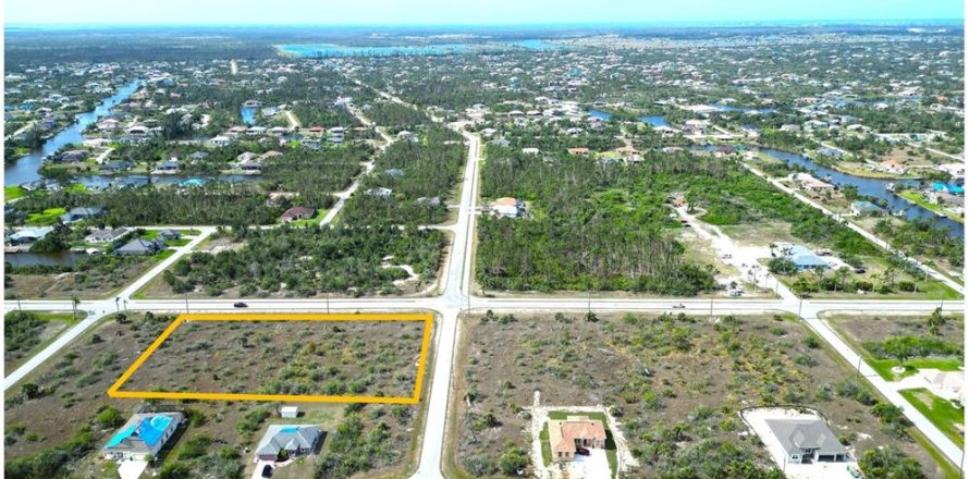 Terreno en Port Charlotte, Florida № 1570261