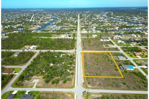 Terreno en venta en Port Charlotte, Florida № 1570261 - foto 3