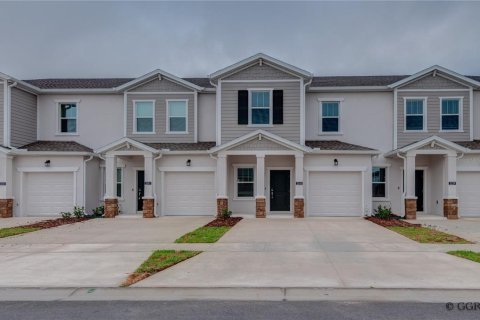 Townhouse in Davenport, Florida 3 bedrooms, 170.94 sq.m. № 2155974