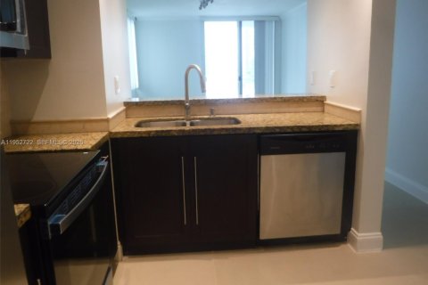 Снять в аренду кондоминиум в Майами, Флорида 1 спальня, 55.09м2, № 2008577 - фото 9