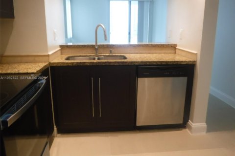 Снять в аренду кондоминиум в Майами, Флорида 1 спальня, 55.09м2, № 2008577 - фото 6