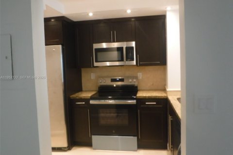 Снять в аренду кондоминиум в Майами, Флорида 1 спальня, 55.09м2, № 2008577 - фото 7