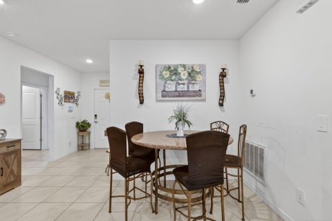 Villa ou maison à vendre à Port St. Lucie, Floride: 4 chambres, 174.1 m2 № 2265795 - photo 6