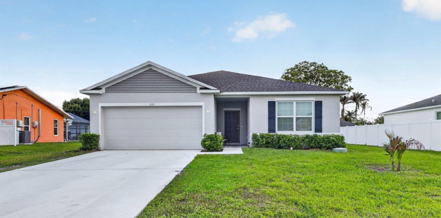 Villa ou maison à Port St. Lucie, Floride 4 chambres, 174.1 m2 № 2265795