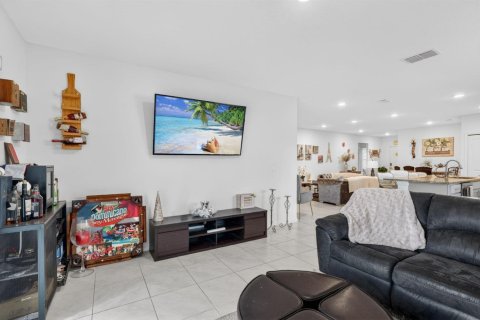 Villa ou maison à vendre à Port St. Lucie, Floride: 4 chambres, 174.1 m2 № 2265795 - photo 15