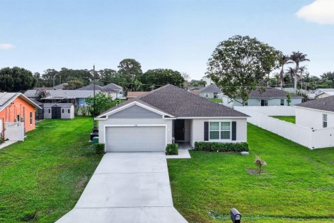 Villa ou maison à vendre à Port St. Lucie, Floride: 4 chambres, 174.1 m2 № 2265795 - photo 3