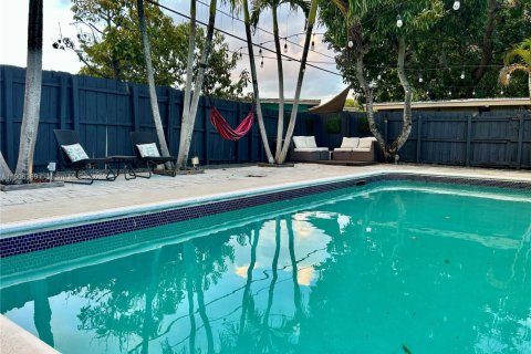 House in North Miami, Florida 4 bedrooms, 169.27 sq.m. № 1956933 - photo 18