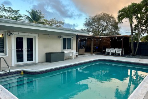 House in North Miami, Florida 4 bedrooms, 169.27 sq.m. № 1956933 - photo 16