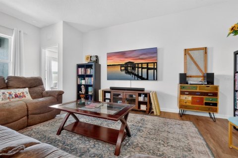 Villa ou maison à vendre à Deltona, Floride: 3 chambres, 163.04 m2 № 2091881 - photo 15