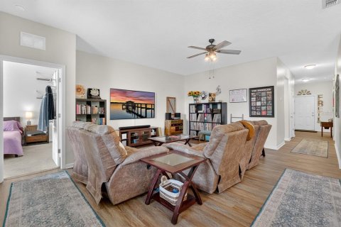 Villa ou maison à vendre à Deltona, Floride: 3 chambres, 163.04 m2 № 2091881 - photo 12