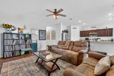Villa ou maison à vendre à Deltona, Floride: 3 chambres, 163.04 m2 № 2091881 - photo 13