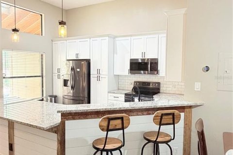 Condo in Orlando, Florida, 2 bedrooms  № 2280002 - photo 8