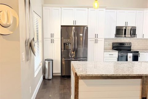 Condo in Orlando, Florida, 2 bedrooms  № 2280002 - photo 6