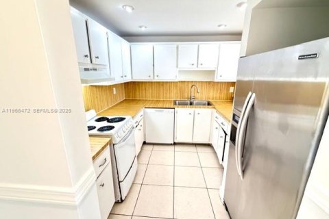 Снять в аренду кондоминиум в Хайалиа, Флорида 1 спальня, 80.82м2, № 2027945 - фото 6