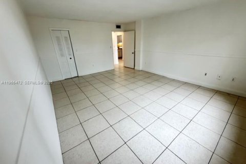 Снять в аренду кондоминиум в Хайалиа, Флорида 1 спальня, 80.82м2, № 2027945 - фото 10