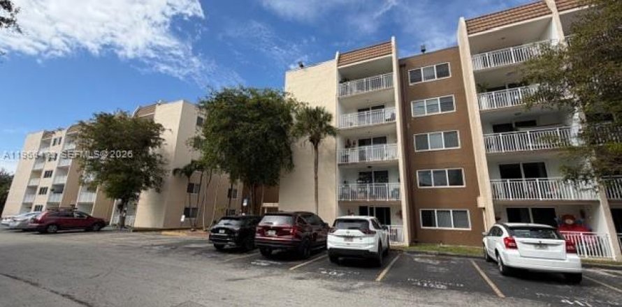 Кондоминиум с 1 спальней в Хайалиа, Флорида № 2027945