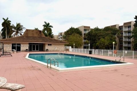 Снять в аренду кондоминиум в Хайалиа, Флорида 1 спальня, 80.82м2, № 2027945 - фото 28