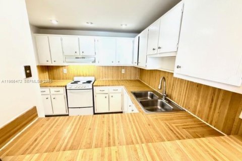 Снять в аренду кондоминиум в Хайалиа, Флорида 1 спальня, 80.82м2, № 2027945 - фото 7