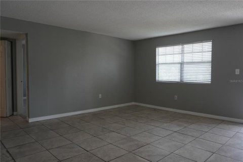 Copropriété à vendre à Tampa, Floride: 2 chambres, 83.52 m2 № 1904352 - photo 3