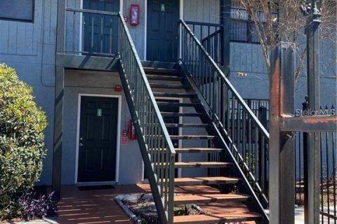 Copropriété à vendre à Tampa, Floride: 2 chambres, 83.52 m2 № 1904352 - photo 1