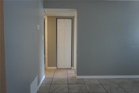 Copropriété à vendre à Tampa, Floride: 2 chambres, 83.52 m2 № 1904352 - photo 10