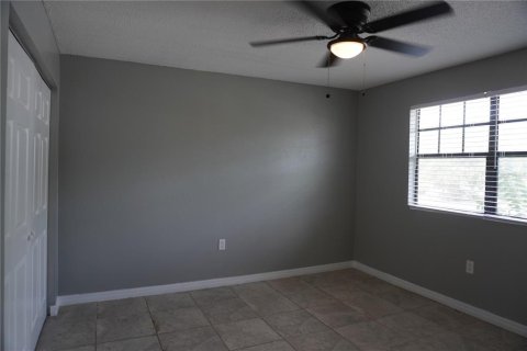 Copropriété à vendre à Tampa, Floride: 2 chambres, 83.52 m2 № 1904352 - photo 12