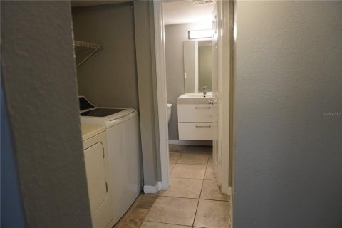 Copropriété à vendre à Tampa, Floride: 2 chambres, 83.52 m2 № 1904352 - photo 14