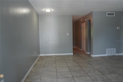 Copropriété à vendre à Tampa, Floride: 2 chambres, 83.52 m2 № 1904352 - photo 2