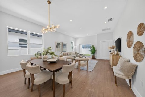Casa en venta en Saint Petersburg, Florida, 4 dormitorios, 172.8 m2 № 2383388 - foto 4